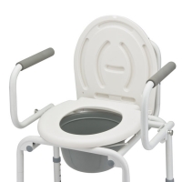 Кресло инвалидное FS813 с санитарным оснащением_1